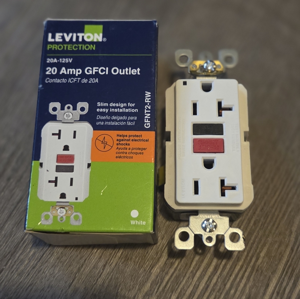 Duplex GFCI Outlet 5-20R 20A 125V SmartLockPro White - Leviton GFNT2-0RW